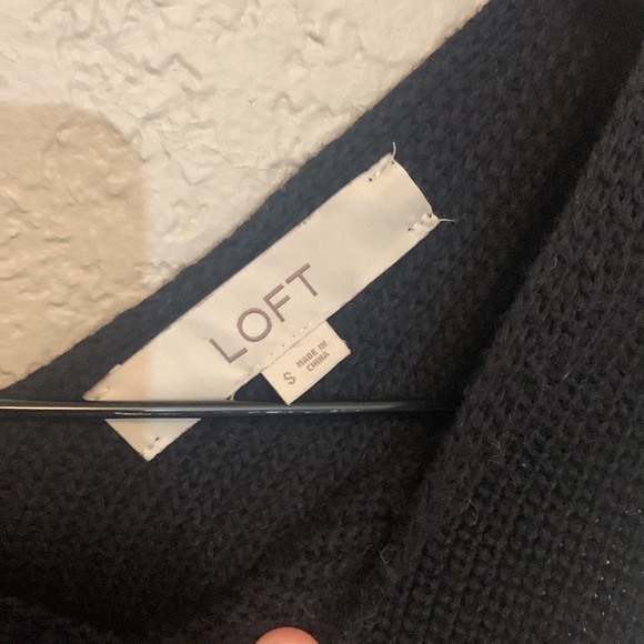 LOFT sleeveless black sweater - Picture 3 of 4